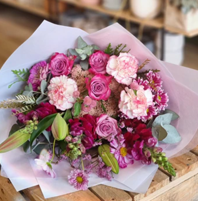 Pre-Order Your Christmas Flowers Online And Avoid The Holiday Rush